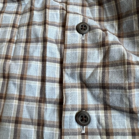 Johnnie-O Button Down Shirt Medium Plaid Flannel Hangin' Out - Picture 6 of 7